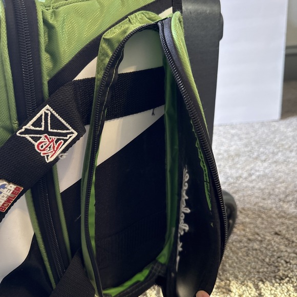 KR KRX Strikeforce Cruiser Smooth Single Ball Roller Bowling Bag Green - Picture 6 of 7